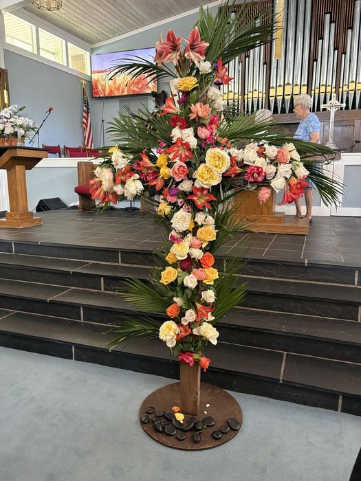 The Easter flower cross